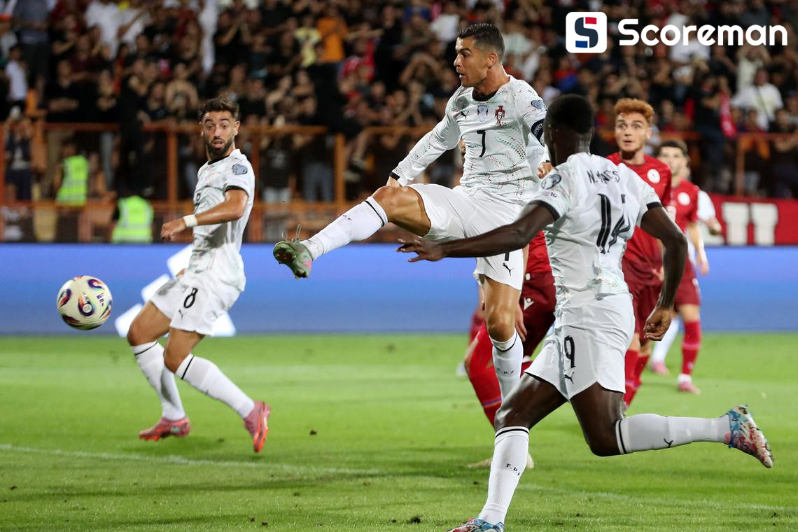 포르투갈, 아르메니아에 5-0 대승...호날두, 멀티골 폭발→통산 942골·A매치 140골 대기록