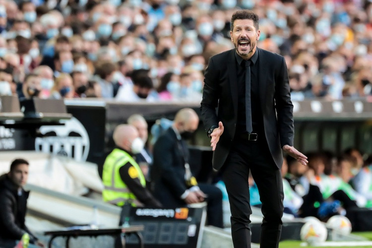 Tỷ lệ thắng chỉ 15%! Thành tích của Atletico dưới thời Simeone trước Barca là 6 thắng, 12 hòa, 21 thua