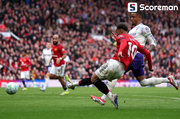 '카세미루-쿠냐-세슈코 연속골' 맨유, 아스톤 빌라 3-1 격파...3위 수성