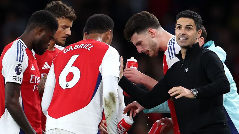 Carragher Compares Arteta to Mourinho After Arsenal's Draw with Liverpool