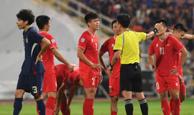 Trọng tài FIFA lên tiếng về bàn thắng tranh cãi của ĐT Thái Lan