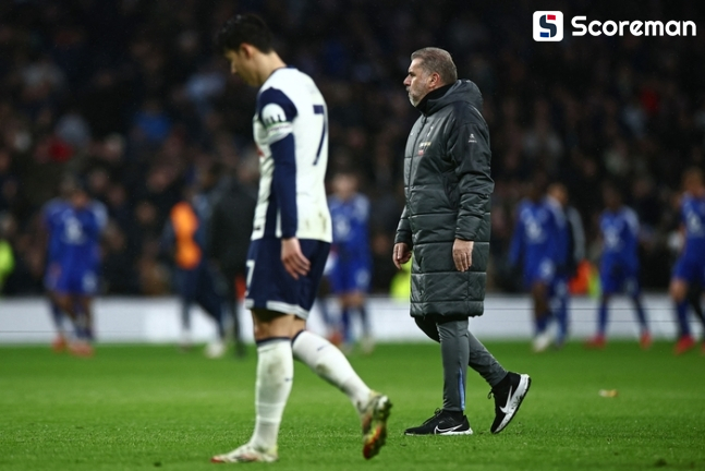 '손흥민 90분' 토트넘, 레스터 시티에 1-2 역전패…리그 4연패 수령