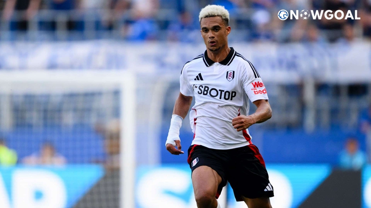 ​Liverpool ready to battle Manchester United for Antonee Robinson