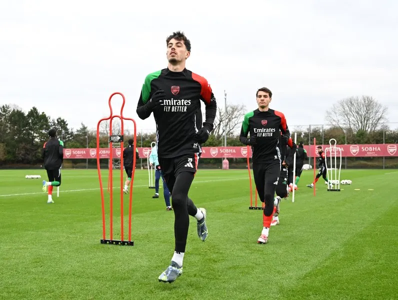 Arsenal Faces Injury Challenges Ahead of Monaco Clash