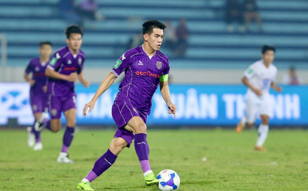 Tiền đạo số 1 thời thầy Park khiến HLV Kim Sang-sik đau đầu trước trận quyết đấu Malaysia