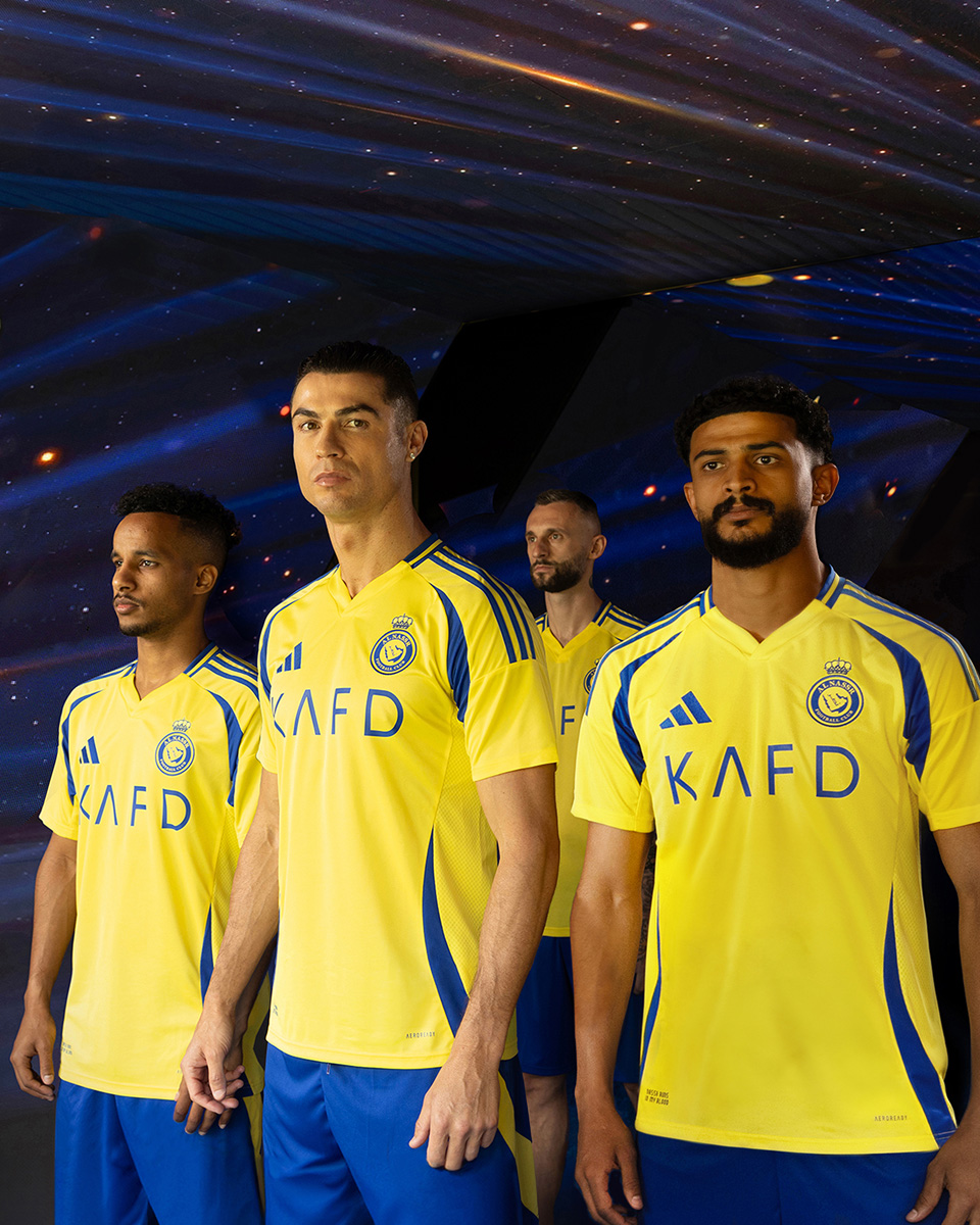 Áo đấu sân nhà Al Nassr cho mùa giải 2024-25