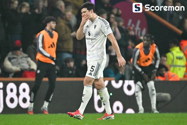 '매과이어 퇴장' 맨유, 본머스와 2-2 무승부…3위 유지