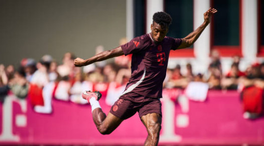 Ký Coman vào tháng 1, M.U cạnh tranh với Liverpool