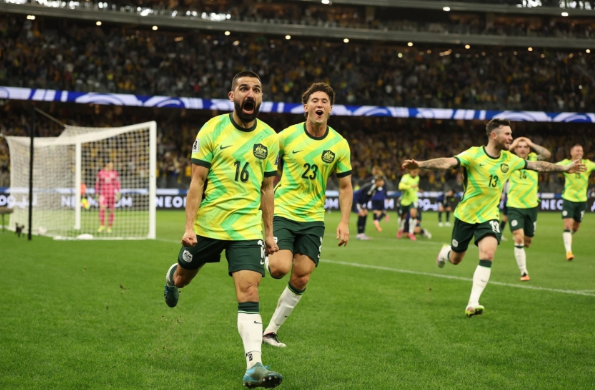 ​Australia 99% dự World Cup sau trận thắng khó tin Nhật Bản