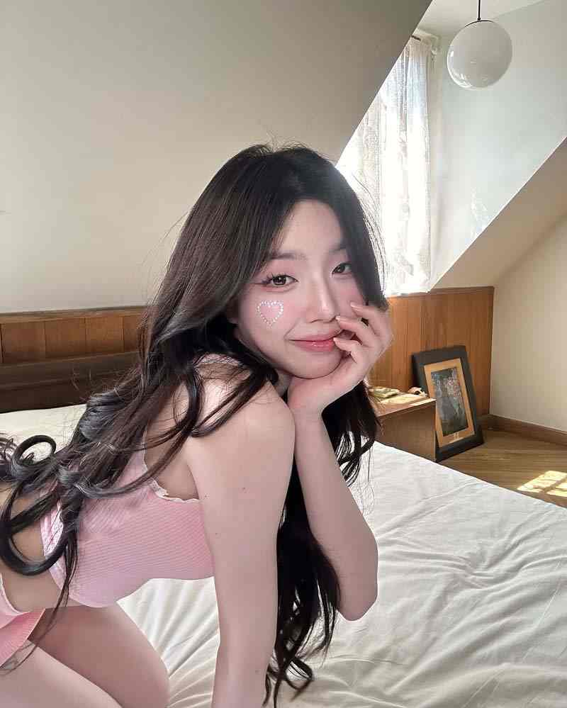 นีนี่ ชญาพัชร์ นางเอกสุดฮอต ปล่อยดาเมจเกินต้าน โชว์ผิวขาวจั๊วะ !