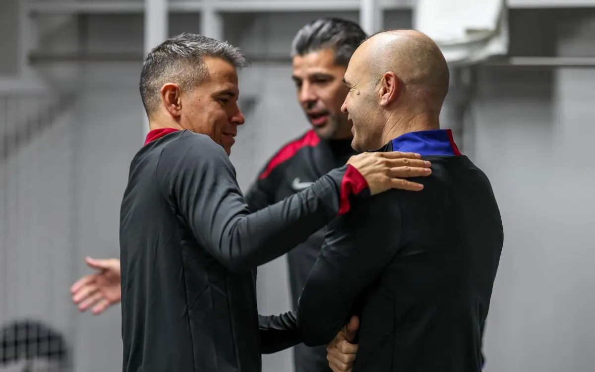 Tokyo Prepares for Barça Legends Match Against Real Madrid Leyendas