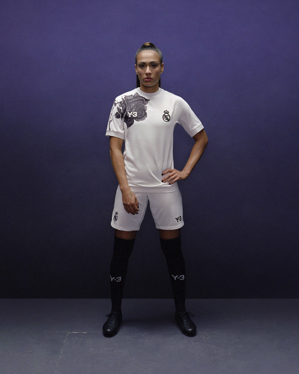 Dòng trang phục thi đấu đồng thương hiệu Y-3 × Real Madrid