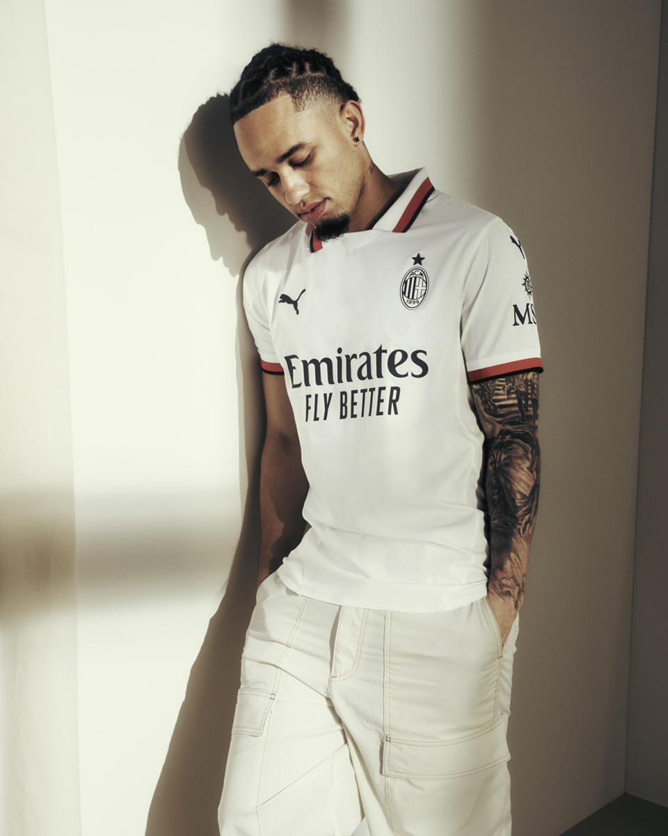 ​Áo đấu sân khách AC Milan cho mùa giải 2024-25