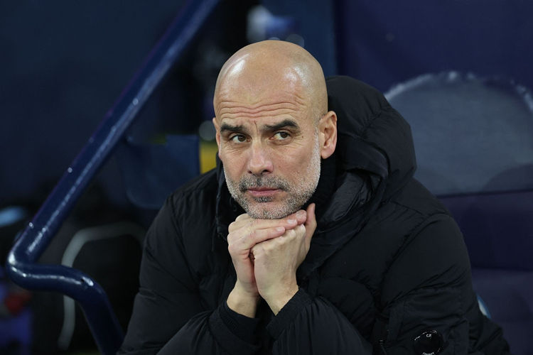 Pep Guardiola thừa nhận khó lật ngược thế cờ: 