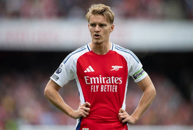 Arsenal cố chấp với Martin Odegaard