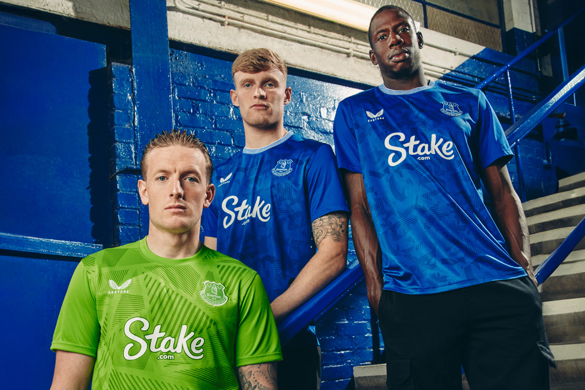 Áo đấu sân nhà Everton cho mùa giải 2024-25