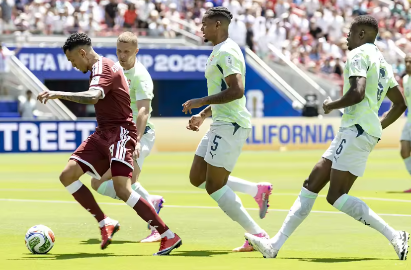 Embolo Scores First Penalty Goal of World Cup as Switzerland Lead Qatar at Half-Time
