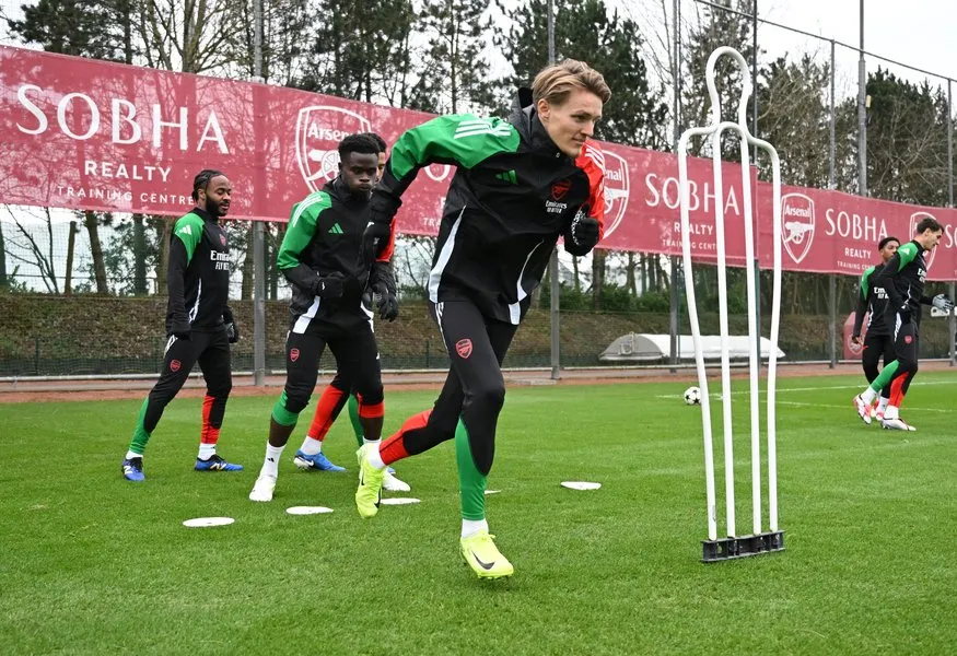 Arsenal Faces Injury Challenges Ahead of Monaco Clash