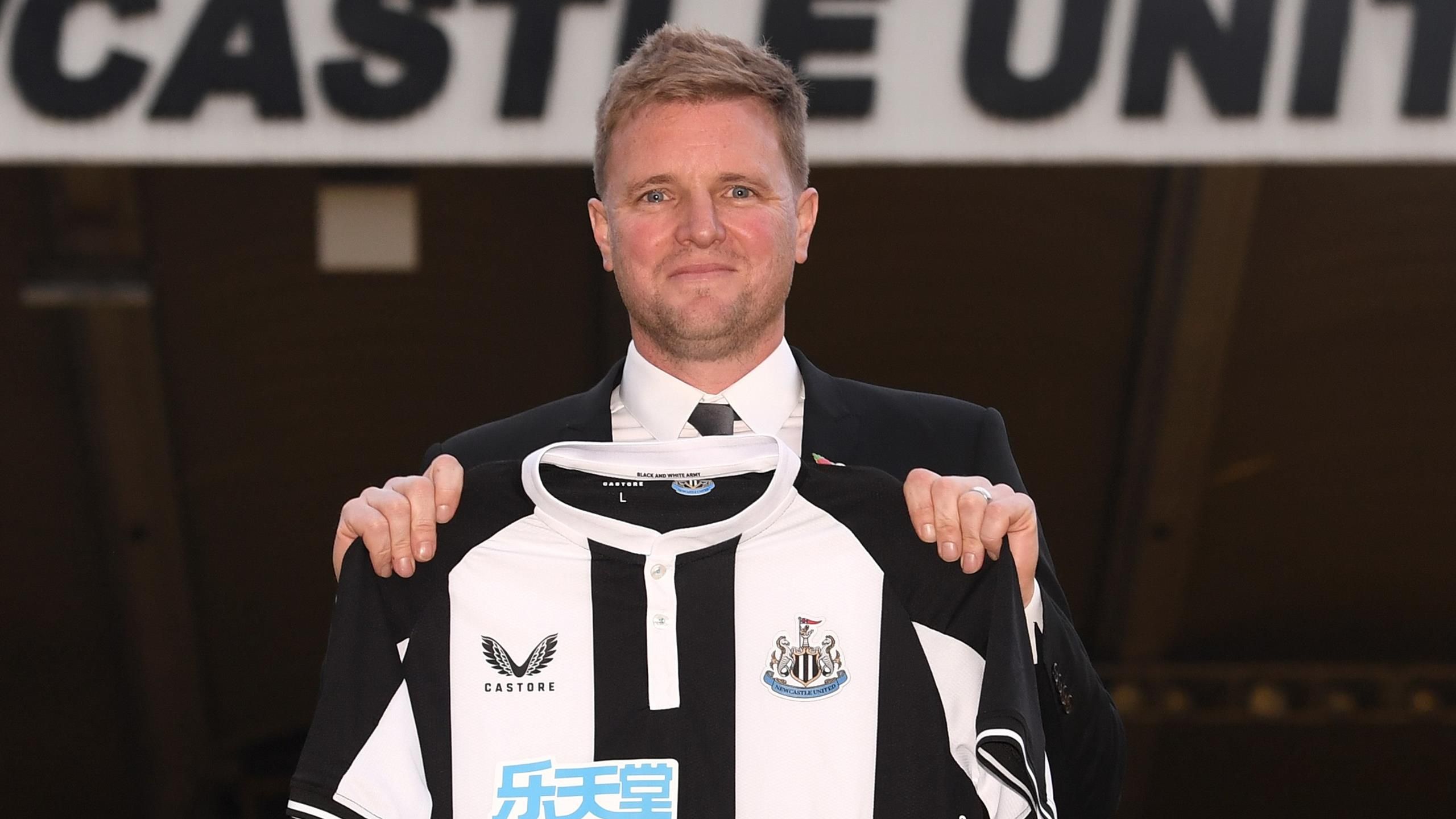 Eddie Howe Reaffirms Commitment to Newcastle Amid England Speculation