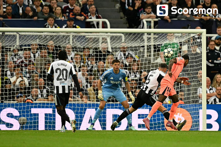 바르셀로나, 뉴캐슬에 2-1 신승... 래시포드 멀티골