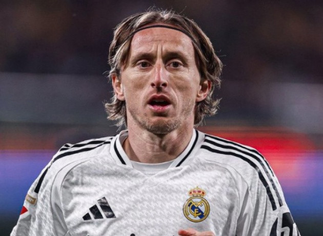 NÓNG: Tương Lai Luka Modric Tại Real Madrid Sáng Tỏ - Gia Hạn Thêm Một Năm?