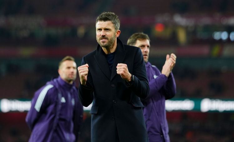 Romano: Manchester United ngày càng đánh giá cao Carrick, nhưng chưa ra quyết định cuối cùng