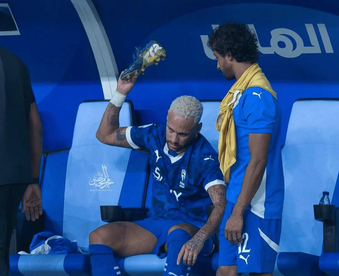 Neymar lại gặp chấn thương dù mới khổi phục