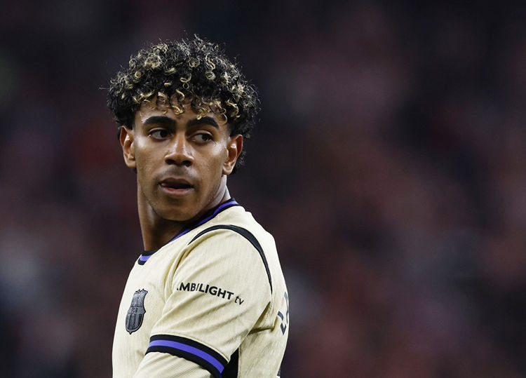 Barca cảnh báo Yamal giữ bình tĩnh trước Atletico, tránh nguy cơ treo giò