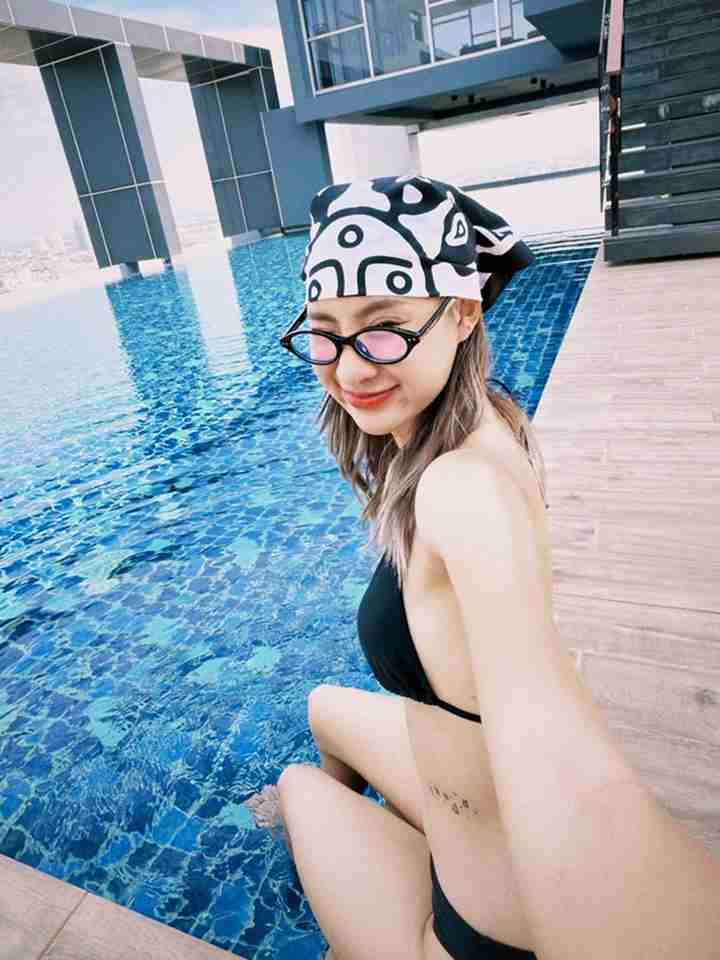 นัตตี้ ธัญลักษณ์ สลัดลุคนักข่าว ใส่บิกินี่อวดหุ่นเซ็กซี่