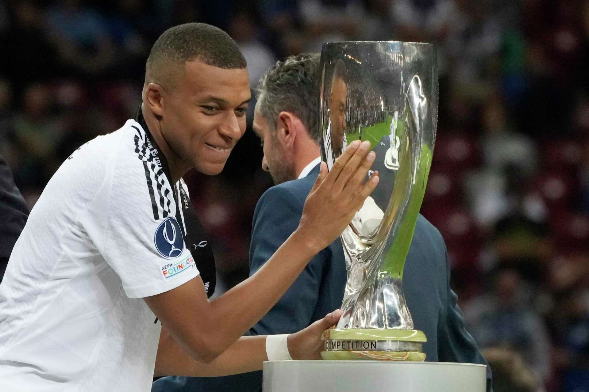 Mbappé Shines in Real Madrid Debut, Secures Super Cup Victory