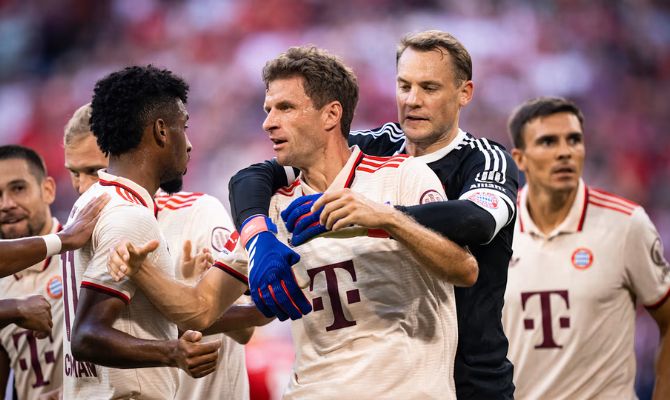 Kompany Praises Record-Breaker Muller After Victory Over Freiburg