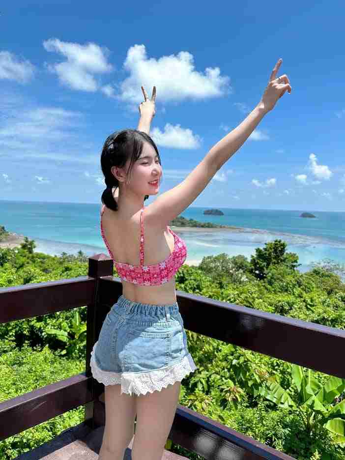 แพร ขวัญรตา นางแบบและเน็ตไอดอลสาวชื่อดัง ที่มีแฟน ๆ ติดตามไอจีกว่าหกแสนคน กับความสวยเซ็กซี่ล่าสุด