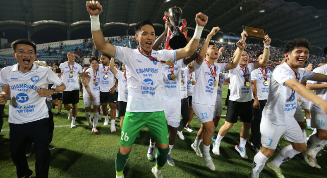 Nam Định ăn mừng chức vô địch V-League lần thứ 2 liên tiếp cực hoành tráng