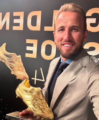 European Golden Shoe! Kane đăng ảnh selfie: Một đêm thật tự hào🙌