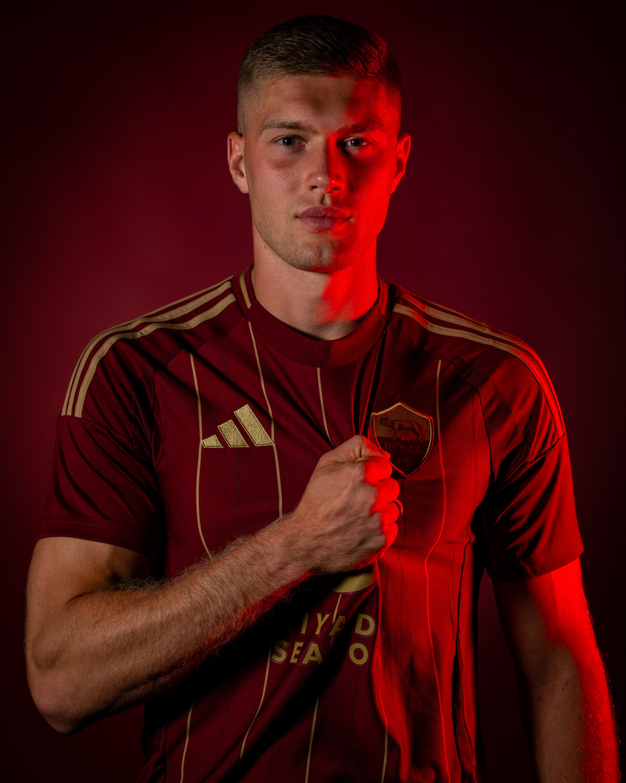 Roma Secure Top Scorer Dovbyk from Girona