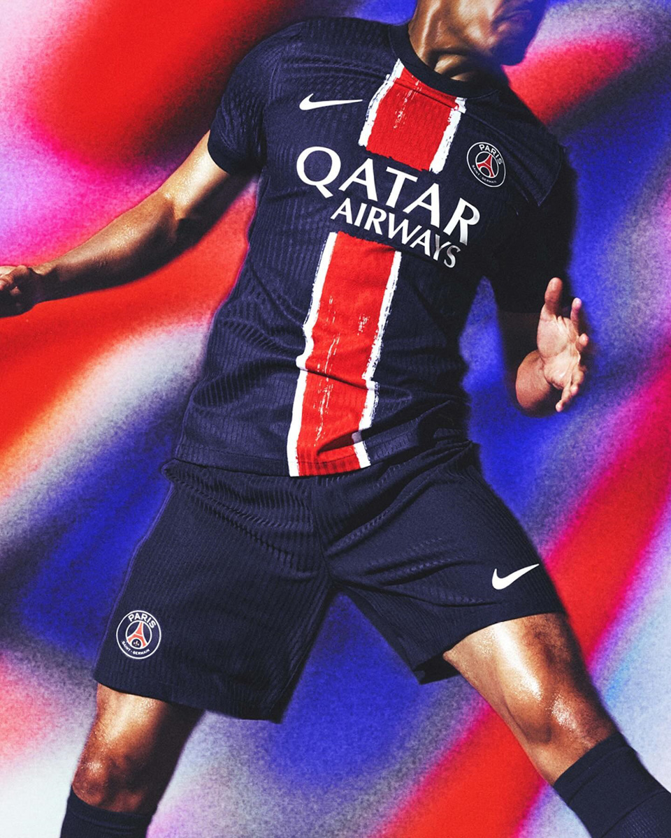 Áo đấu sân nhà của Paris Saint Germain 2024-25