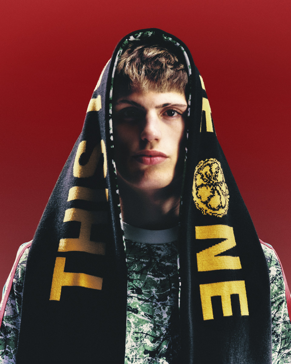 Adidas × Manchester United × Stone Roses loạt quần áo chung