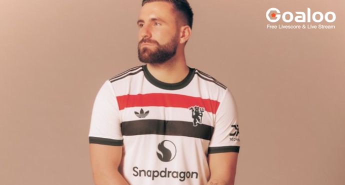 Luke Shaw Out for Start of Premier League Season