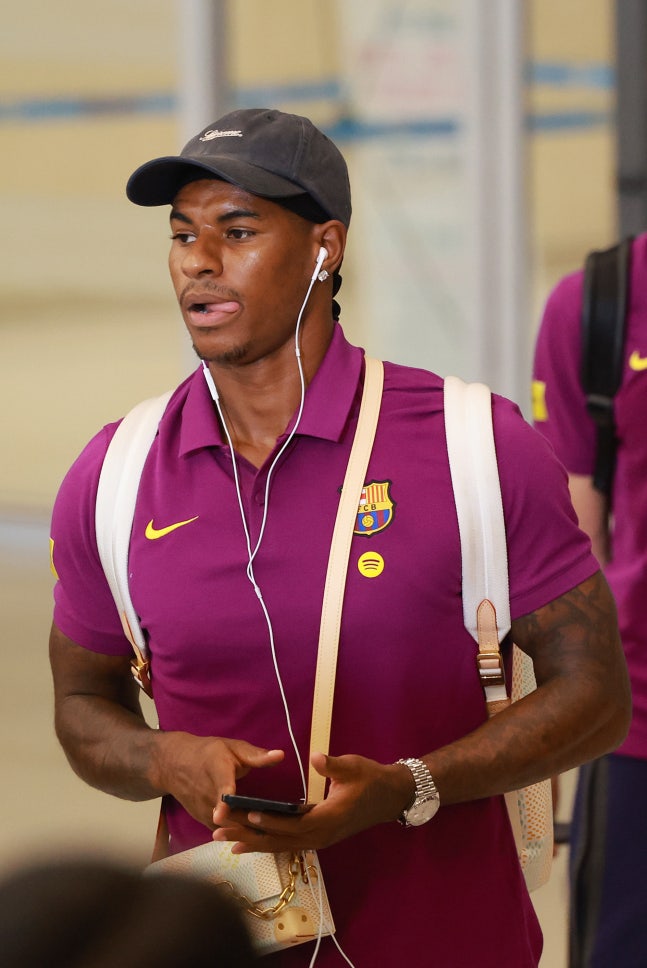 야말-레반도프스키, 한국 땅 밟았다...바르셀로나 15년 만에 방한