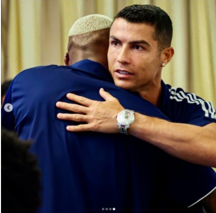 Cristiano Ronaldo đăng ảnh trở lại đội: Cảm giác được trở lại thật tuyệt!
