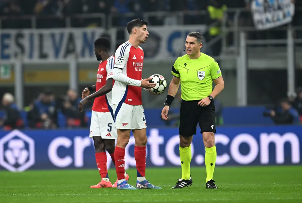 Controversial Penalty Sinks Arsenal in San Siro Struggle