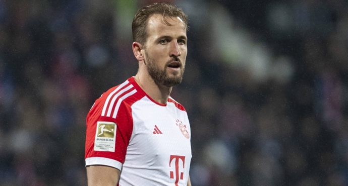 เสียใจ😩 เคนทำเต็มที่ในลีกเยอรมัน 28 นัด ทำประตู 32 ประตู ช่วยเหลือ 9 ครั้ง และทำฮาทท์ 4 ครั้ง ช่วยบาเยิร์นไม่ได้