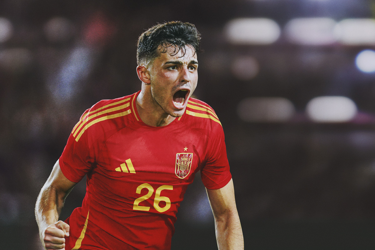 Áo đấu sân nhà và sân khách của đội tuyển Tây Ban Nha tại EURO 2024