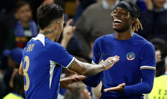 Chelsea vẫn khó tìm được nhà tài trợ ngực áo vì không vào Champions League và giá chào cao