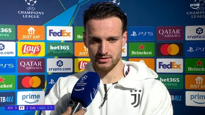 Gatti: Thật buồn khi bị loại theo cách này, và thẻ đỏ của Kelly có vẻ đáng ngờ đối với tôi