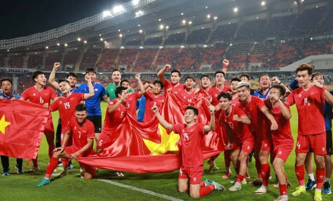 Vô địch AFF Cup, ĐT Việt Nam thăng tiến trên BXH FIFA