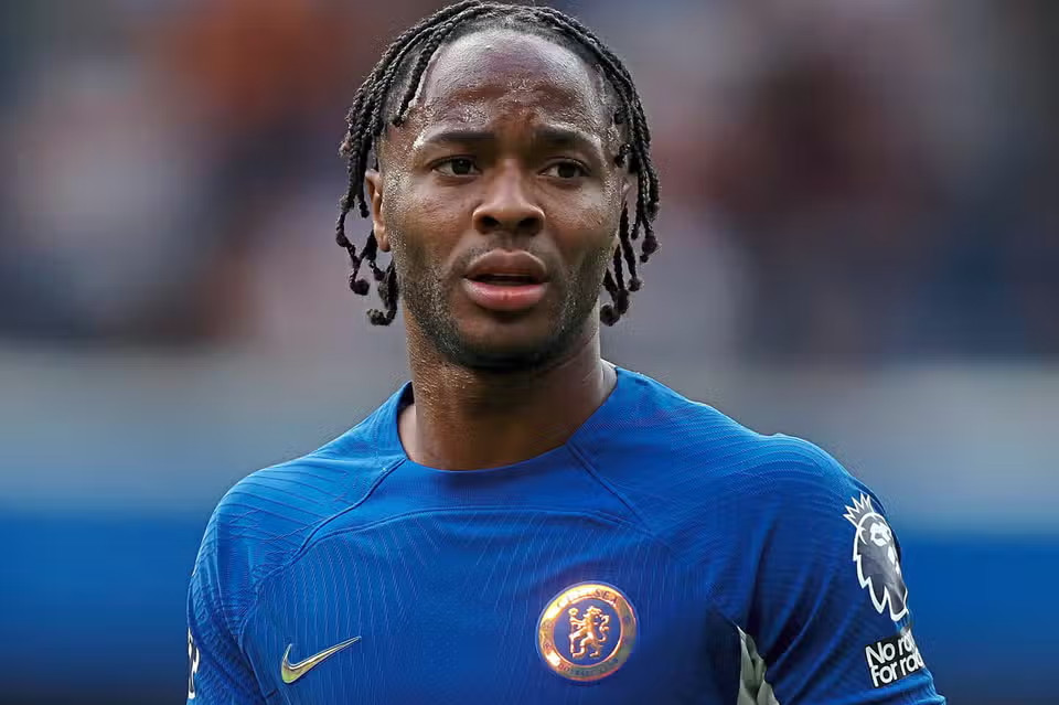 ​Raheem Sterling cập bến Emirates: Arsenal đón bom tấn cuối kỳ chuyển nhượng