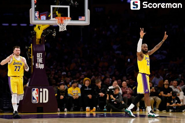 ‘레이커스 데뷔전’ 돈치치, 르브론과 찰떡 호흡→24분 뛰고 14점 활약... 레이커스 6연승 질주