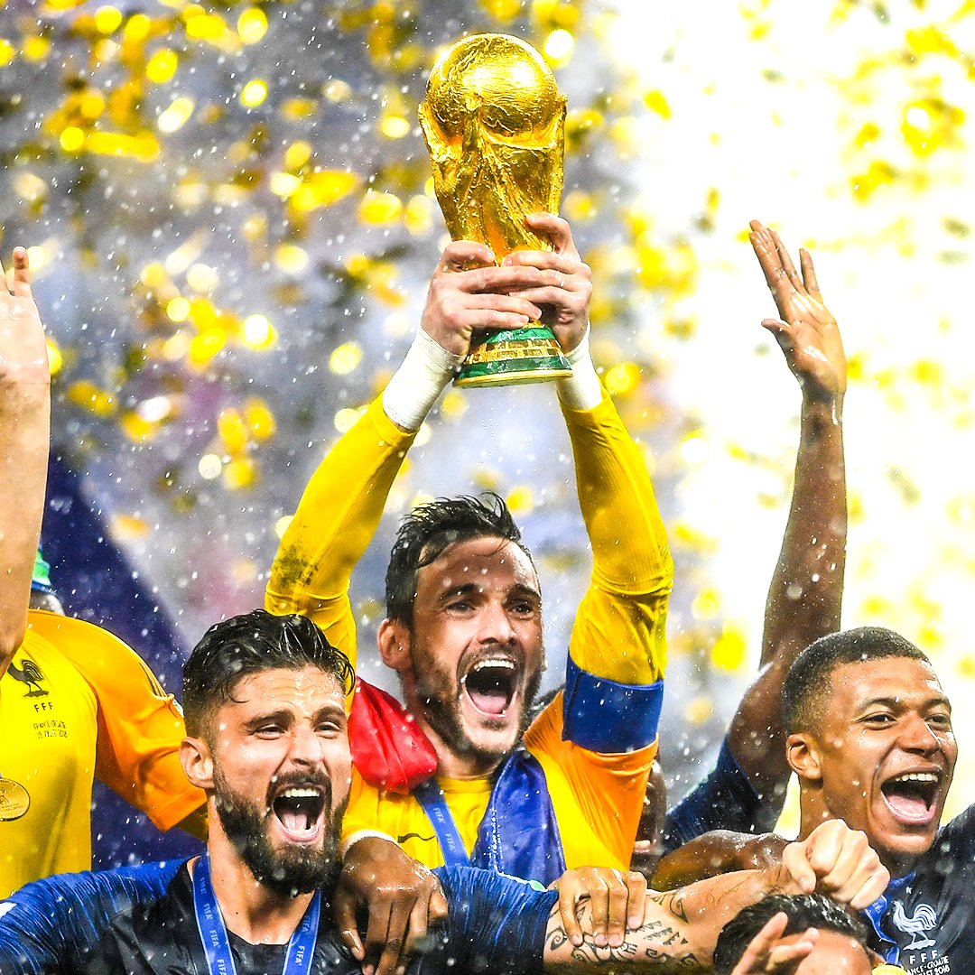 🚨🇫🇷 𝐁𝐑𝐄𝐀𝐊𝐈𝐍𝐆: Hugo Lloris has RETIRED from the France national team!