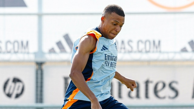 ​Mbappe đối diện khả năng ngồi dự bị trong trận Siêu cúp châu Âu